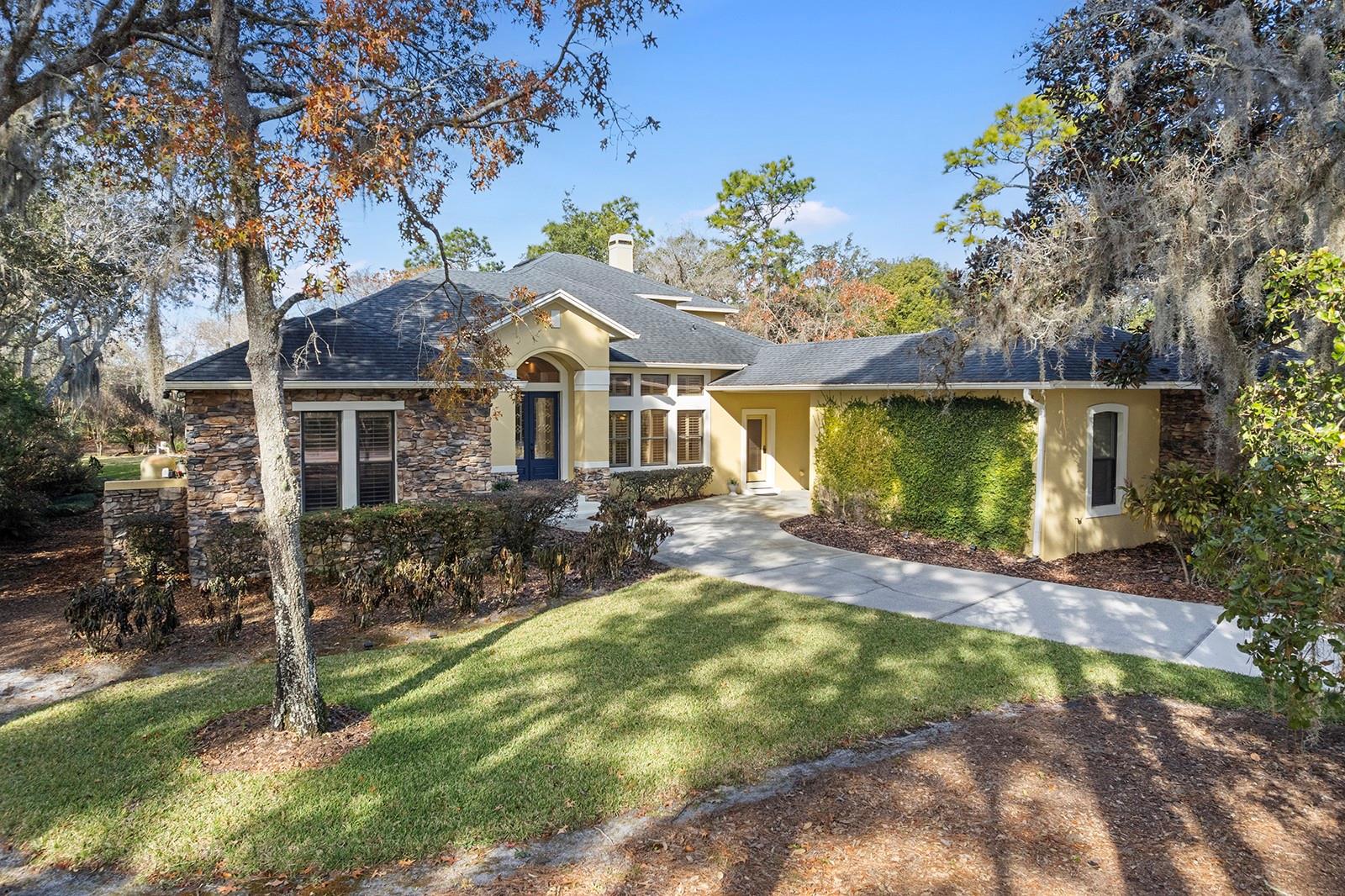 Image 6 of 78 For 2360 Kildare Drive