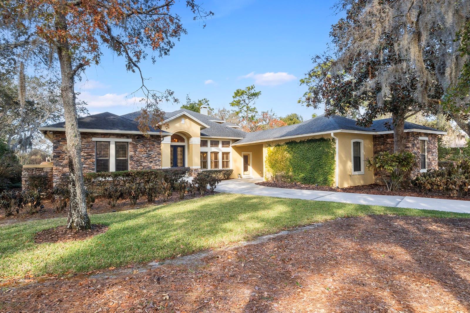 Image 7 of 78 For 2360 Kildare Drive