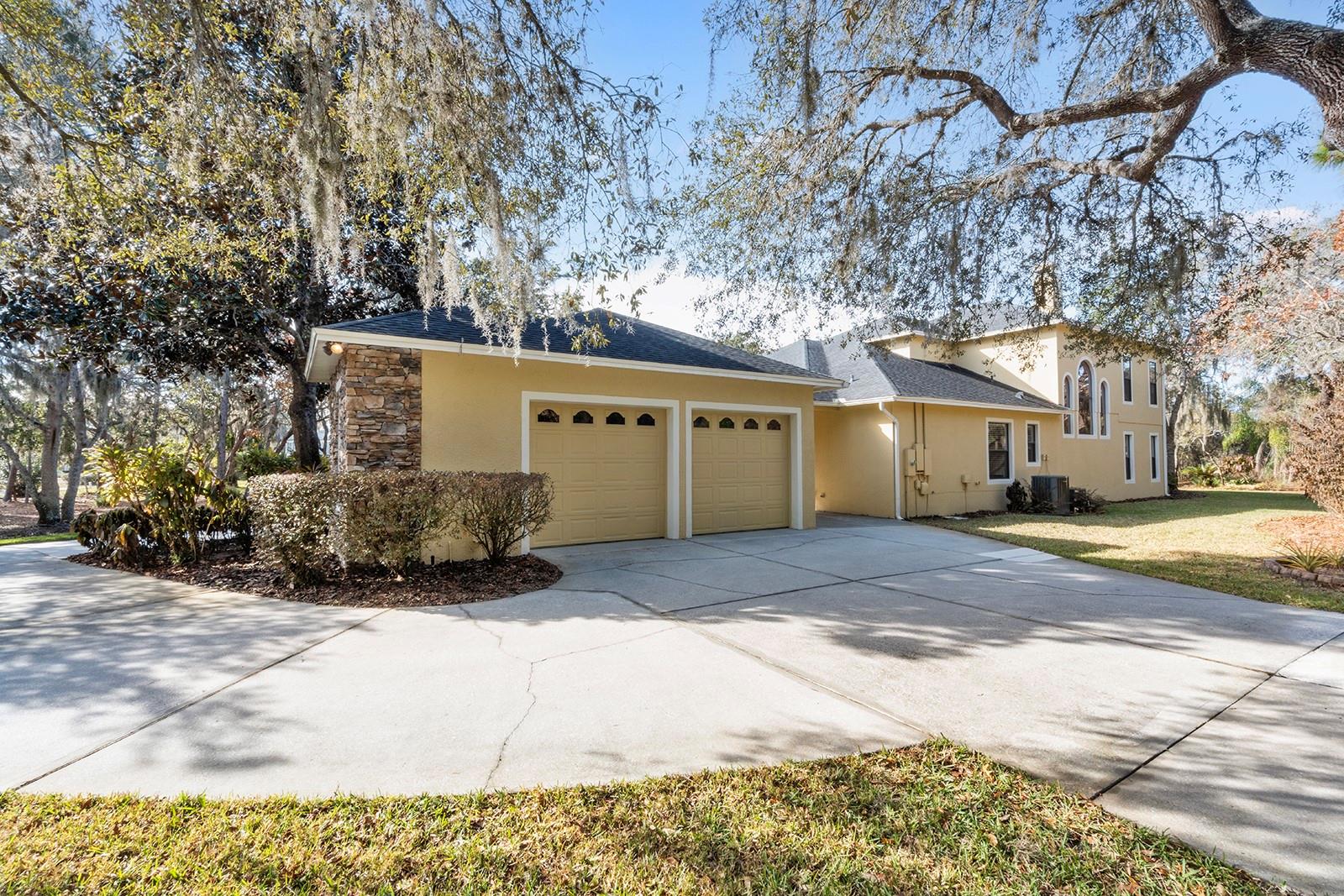 Image 9 of 78 For 2360 Kildare Drive