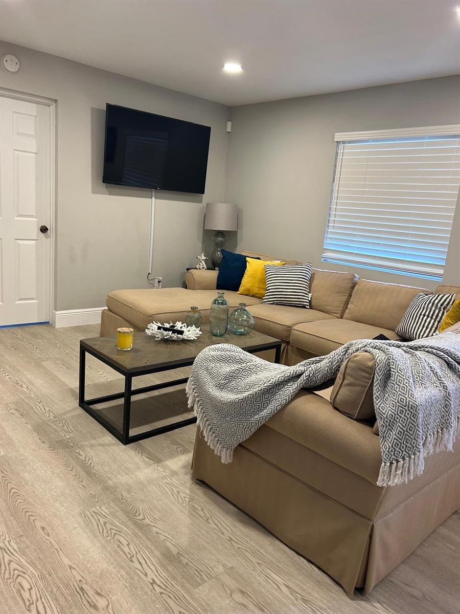 Image 25 of 68 For 244 Lexington Drive