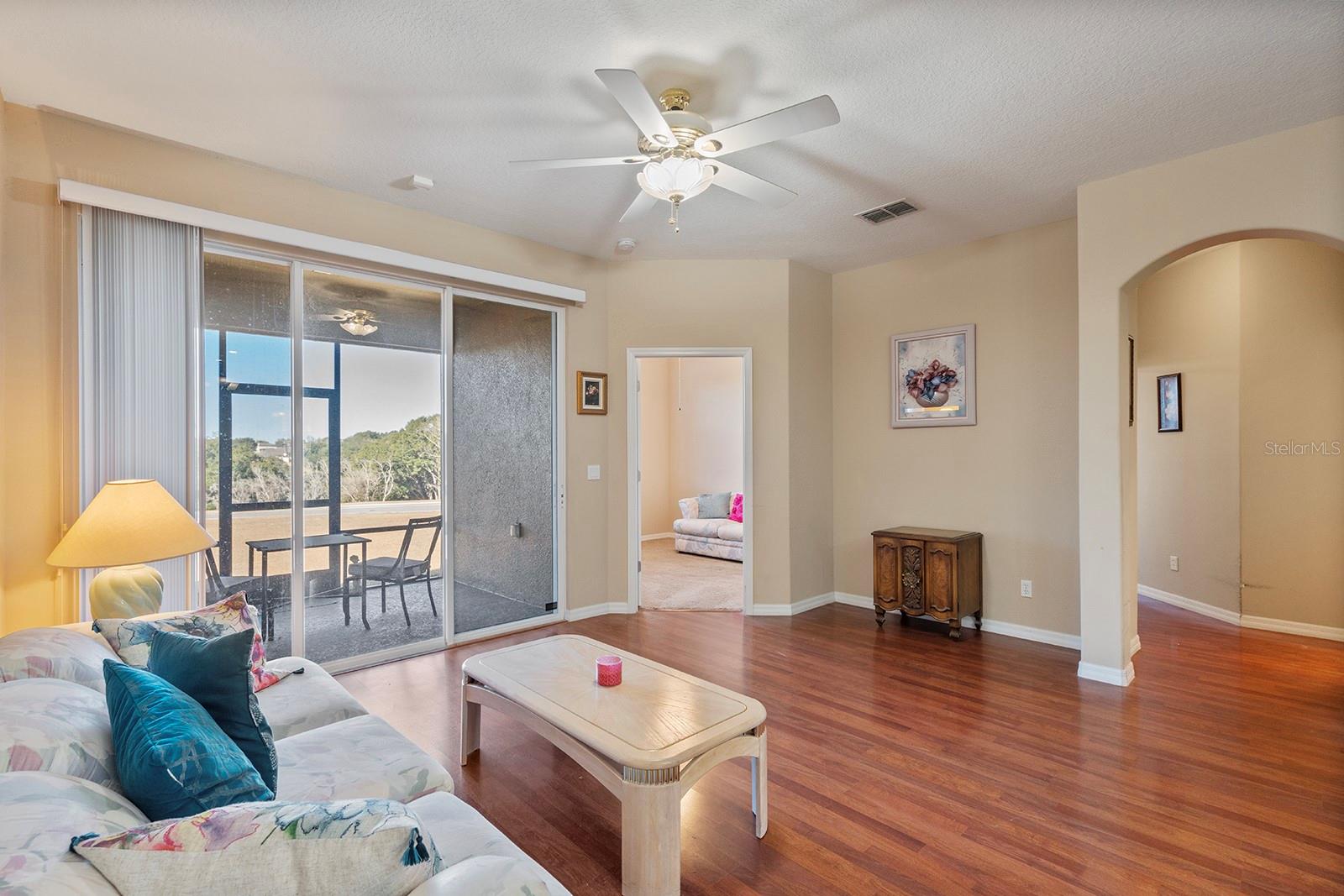 Image 9 of 27 For 22019 Belgian Court