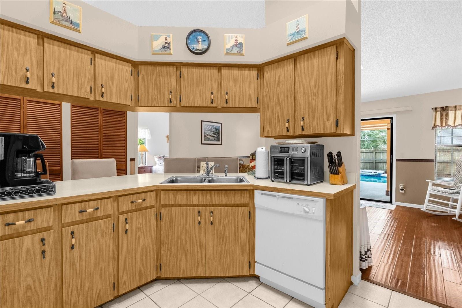 Image 11 of 34 For 4576 Eden Woods Circle