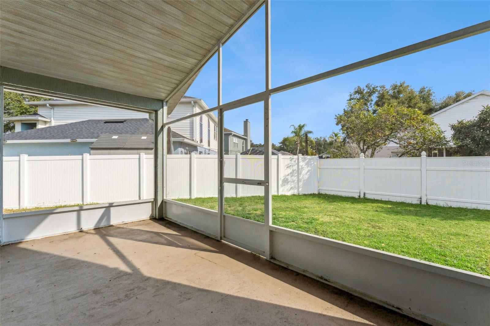 Image 30 of 45 For 905 Woodsong Way