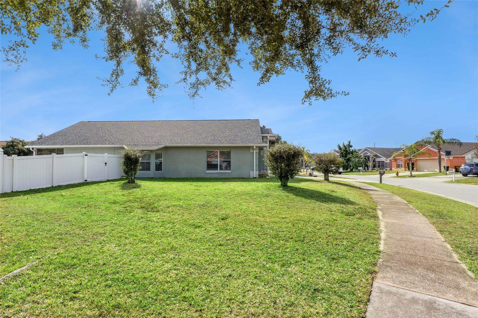 Image 35 of 45 For 905 Woodsong Way