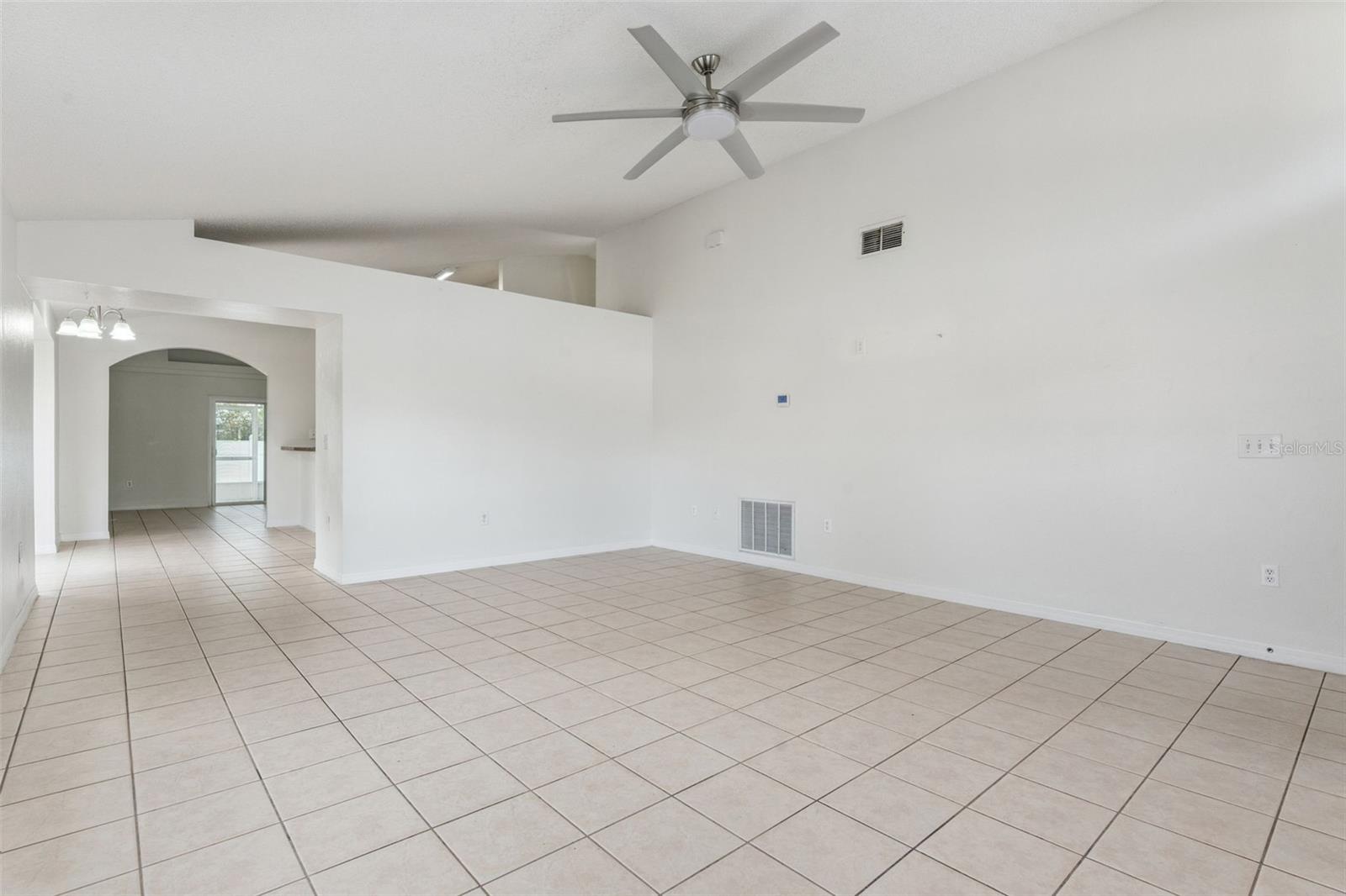 Image 7 of 45 For 905 Woodsong Way