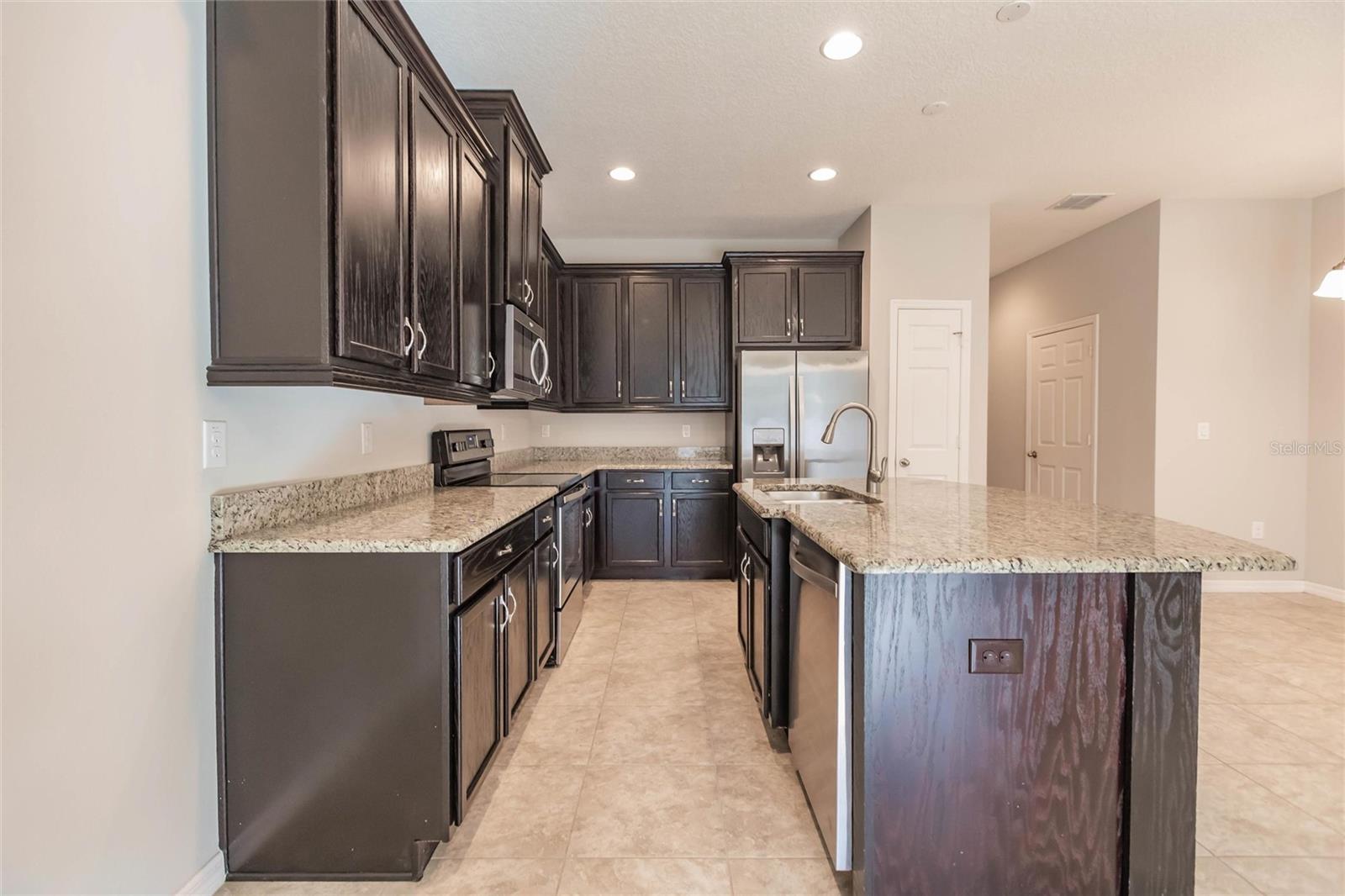 Image 11 of 44 For 186 Mitchell Crk