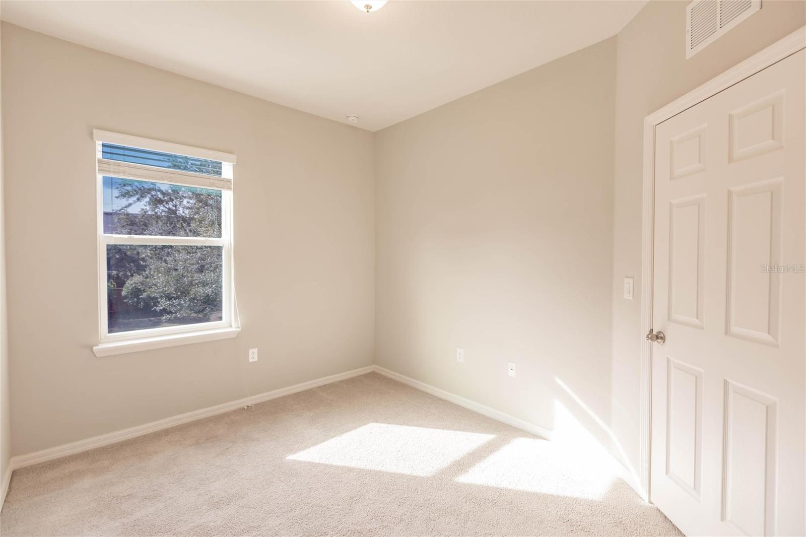 Image 24 of 44 For 186 Mitchell Crk