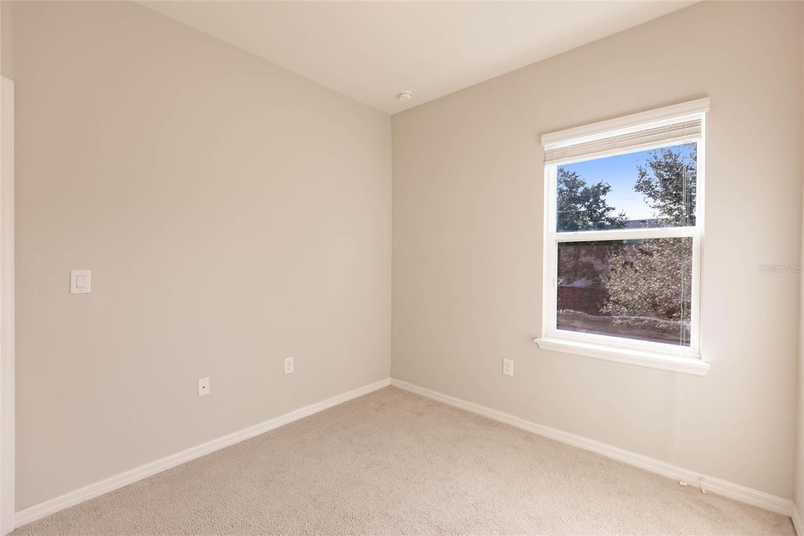 Image 28 of 44 For 186 Mitchell Crk