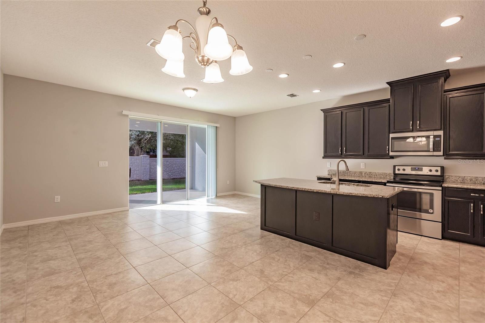 Image 7 of 44 For 186 Mitchell Crk