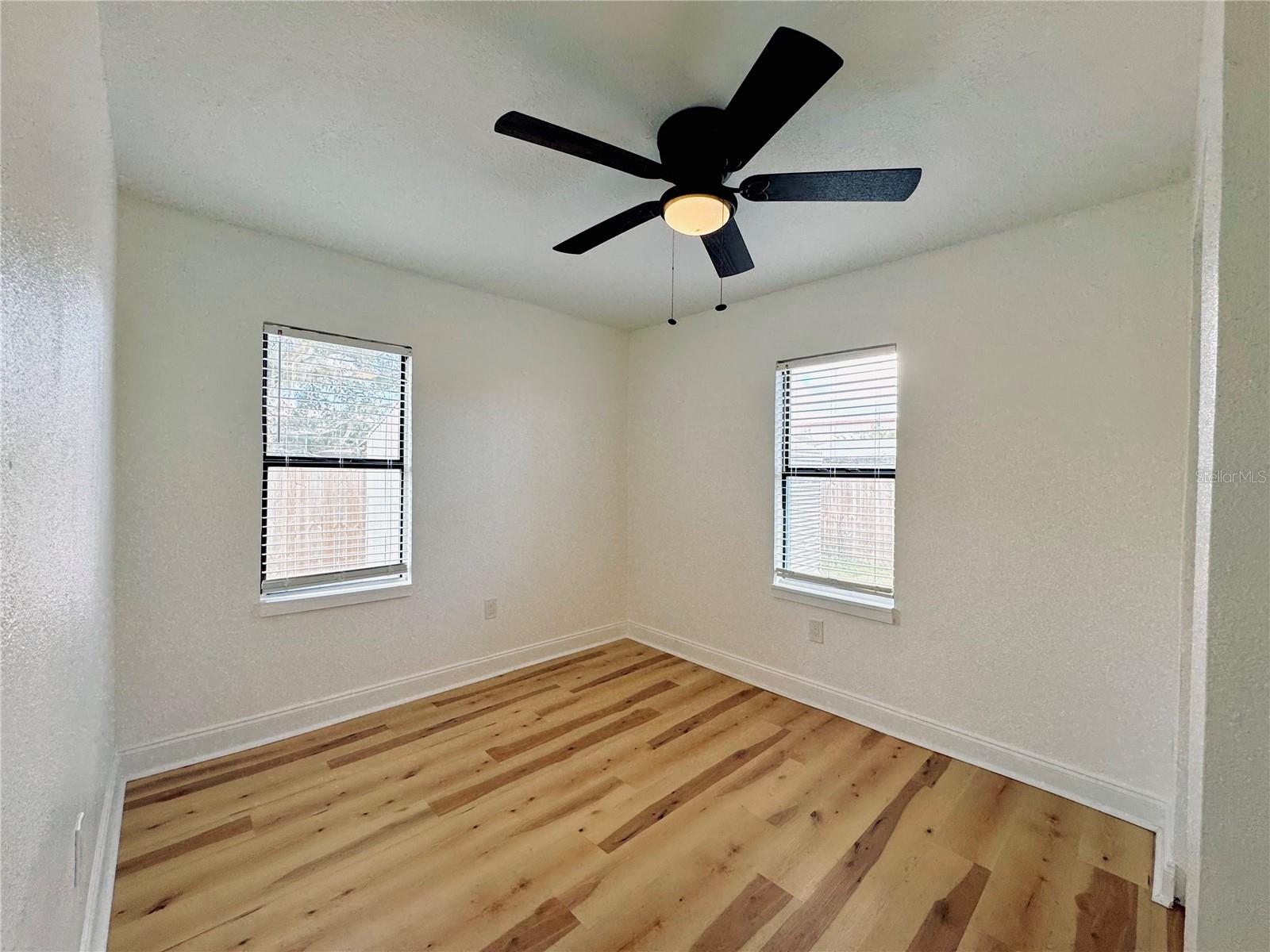 Image 9 of 16 For 522 Main Street B