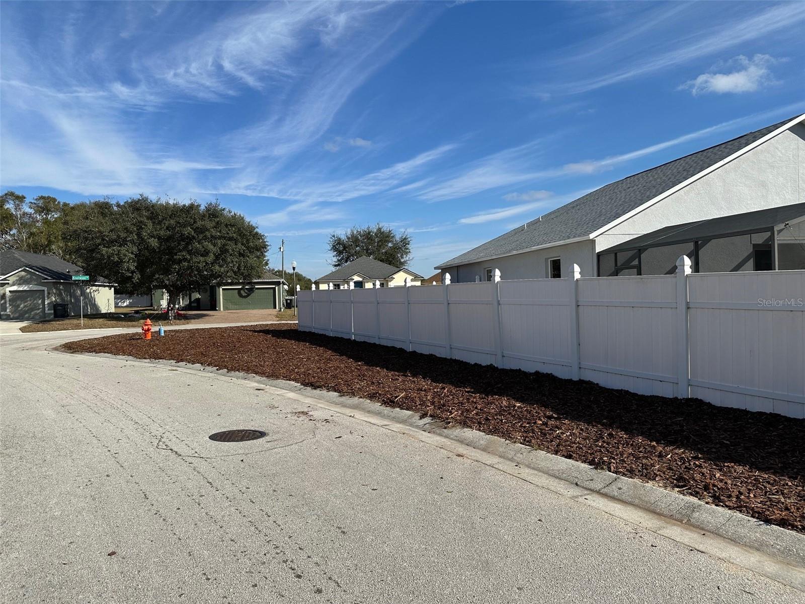 Image 4 of 24 For 1354 Knollwood Drive