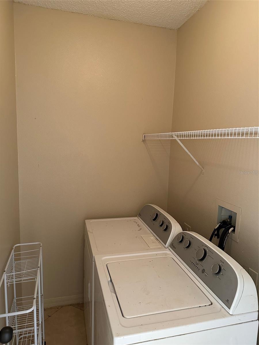 Image 7 of 24 For 1354 Knollwood Drive