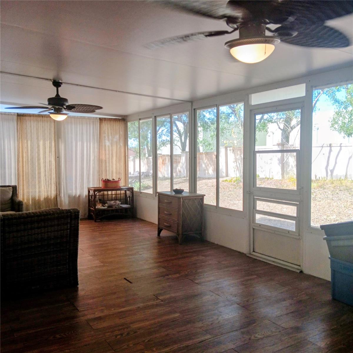 Image 14 of 26 For 719 Oak Lane