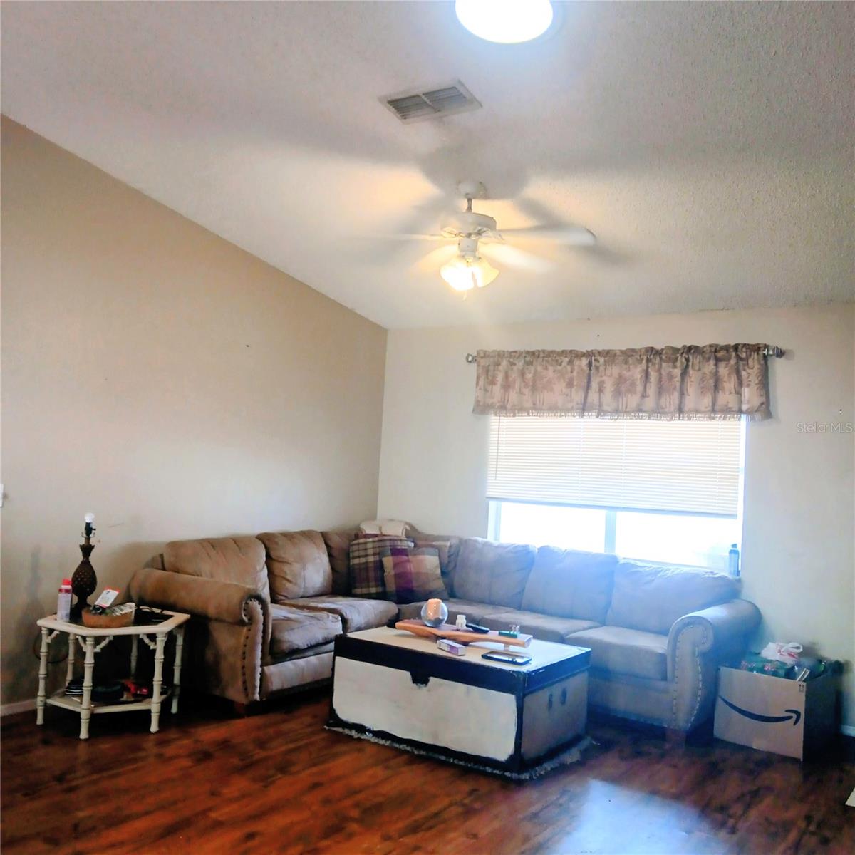 Image 7 of 26 For 719 Oak Lane