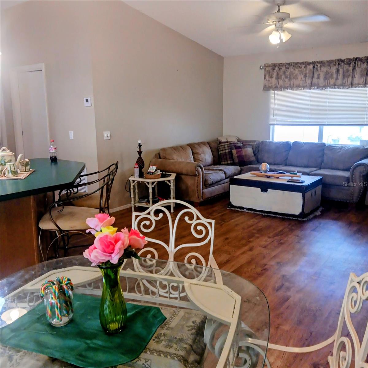 Image 9 of 26 For 719 Oak Lane