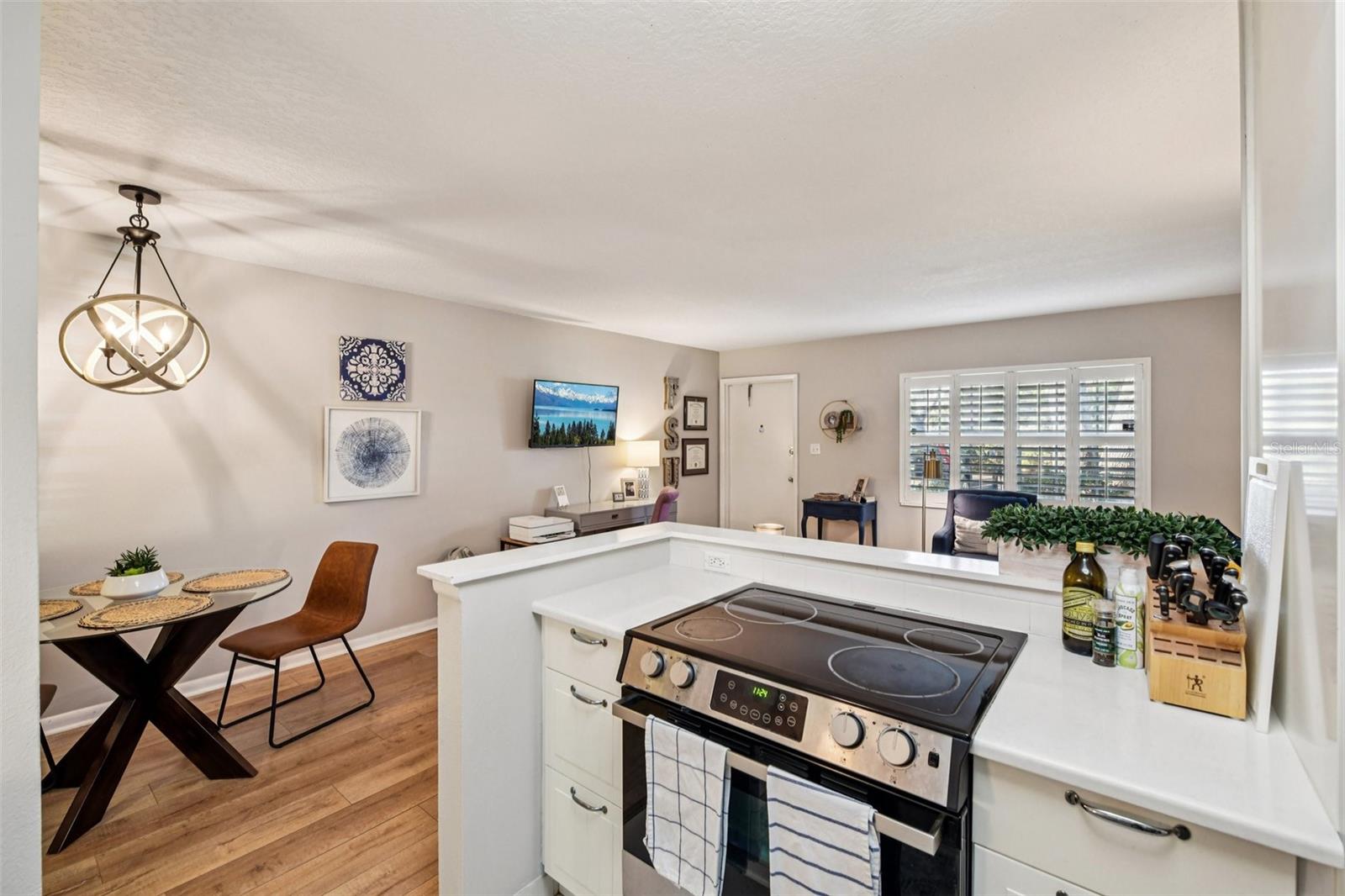 Image 13 of 27 For 2500 Lee Road 110