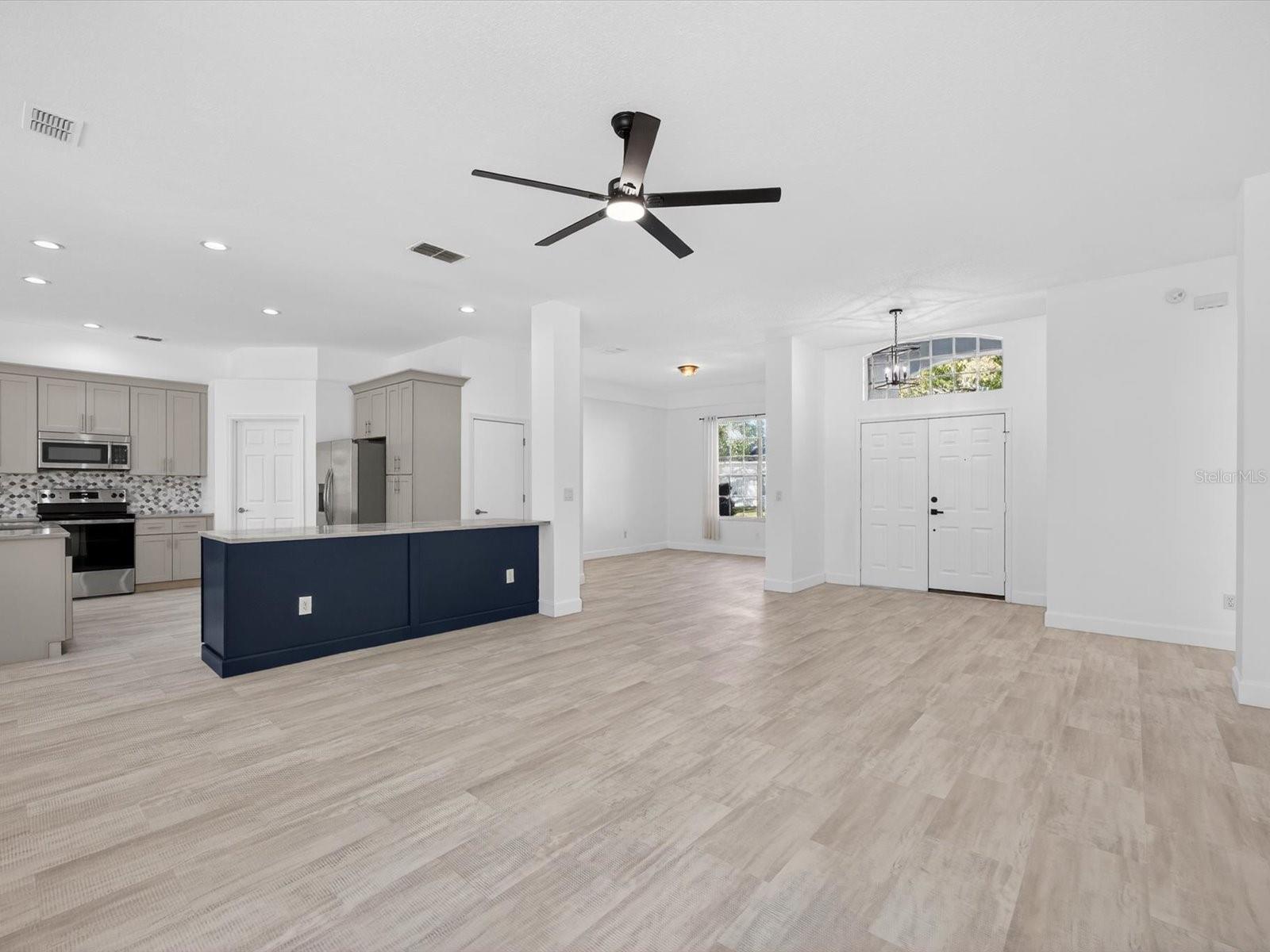 Image 10 of 47 For 411 Boxwood Drive