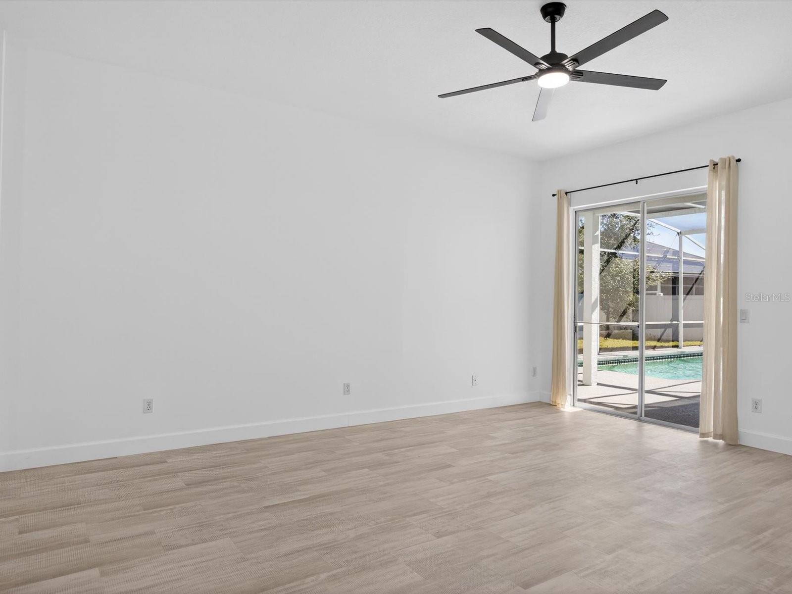 Image 11 of 47 For 411 Boxwood Drive