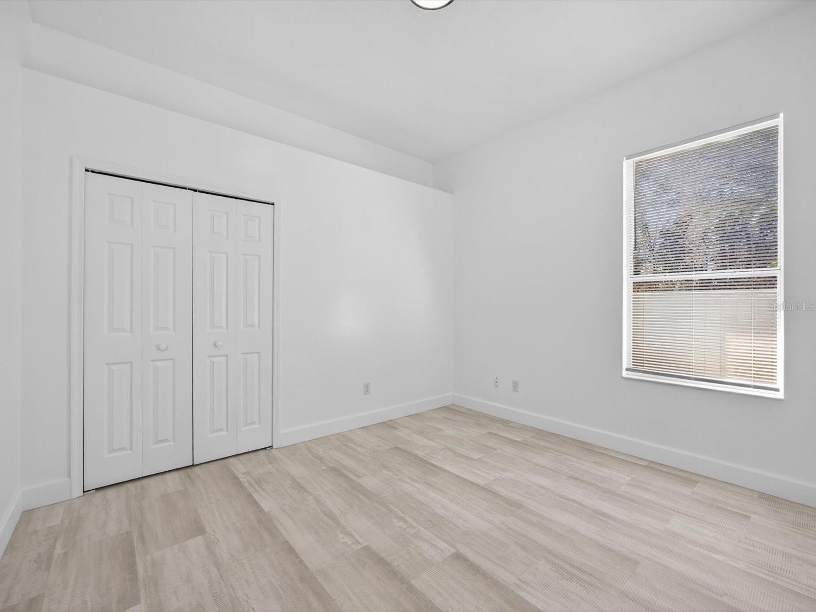 Image 28 of 47 For 411 Boxwood Drive