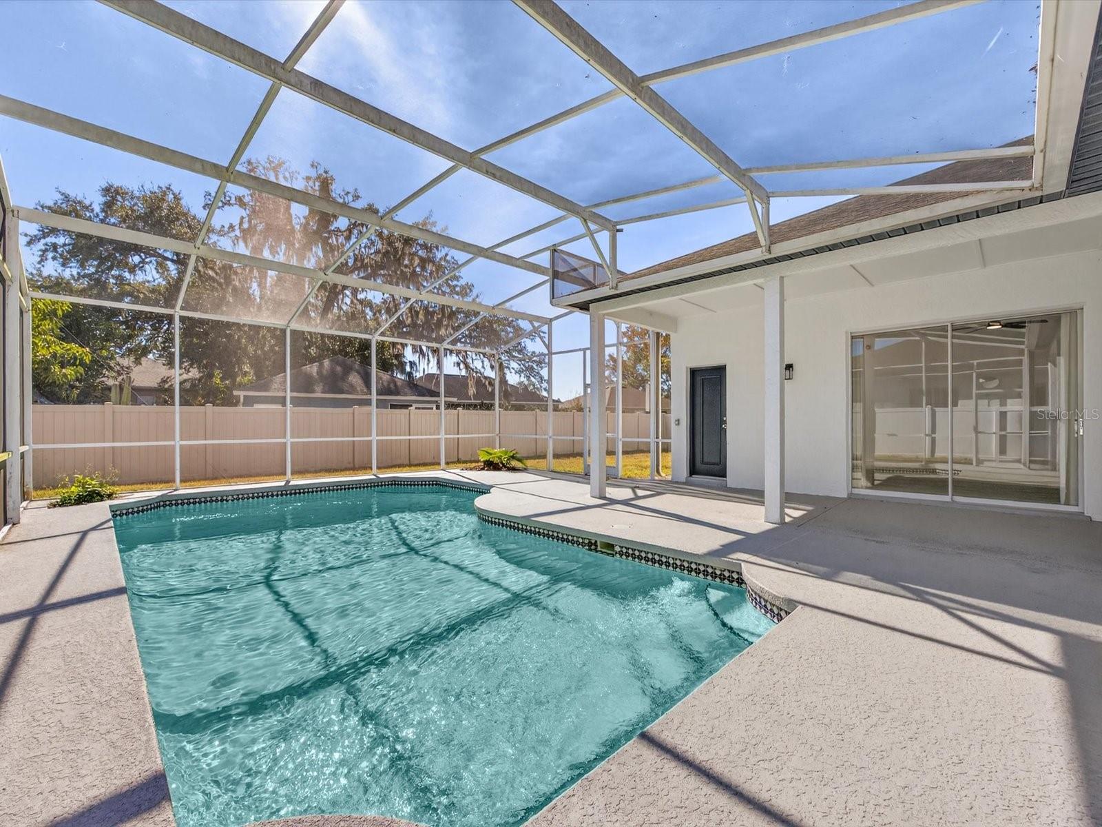 Image 36 of 47 For 411 Boxwood Drive