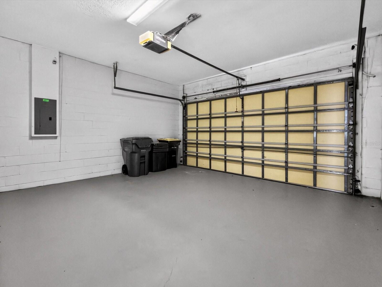 Image 38 of 47 For 411 Boxwood Drive