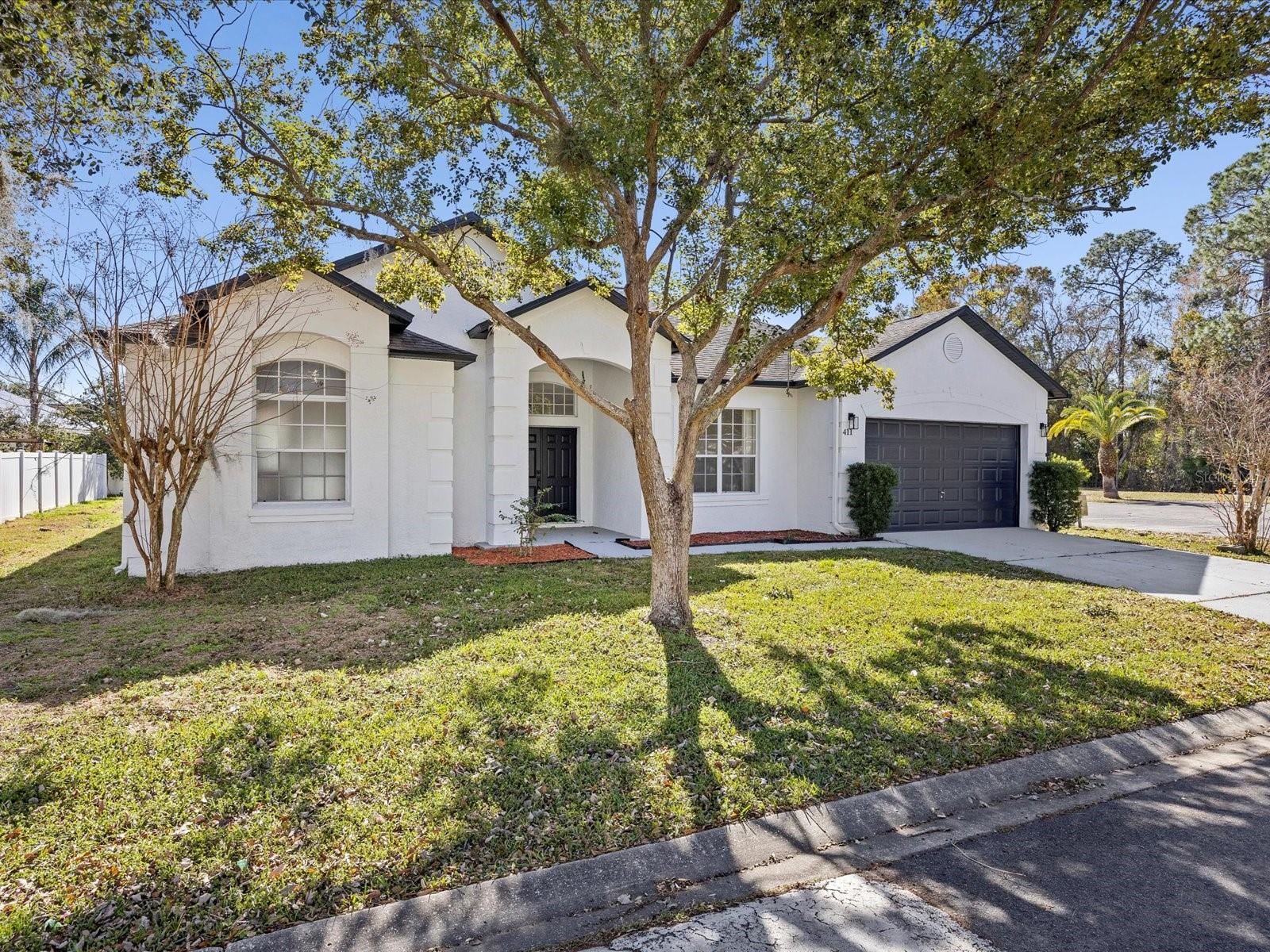 Image 4 of 47 For 411 Boxwood Drive