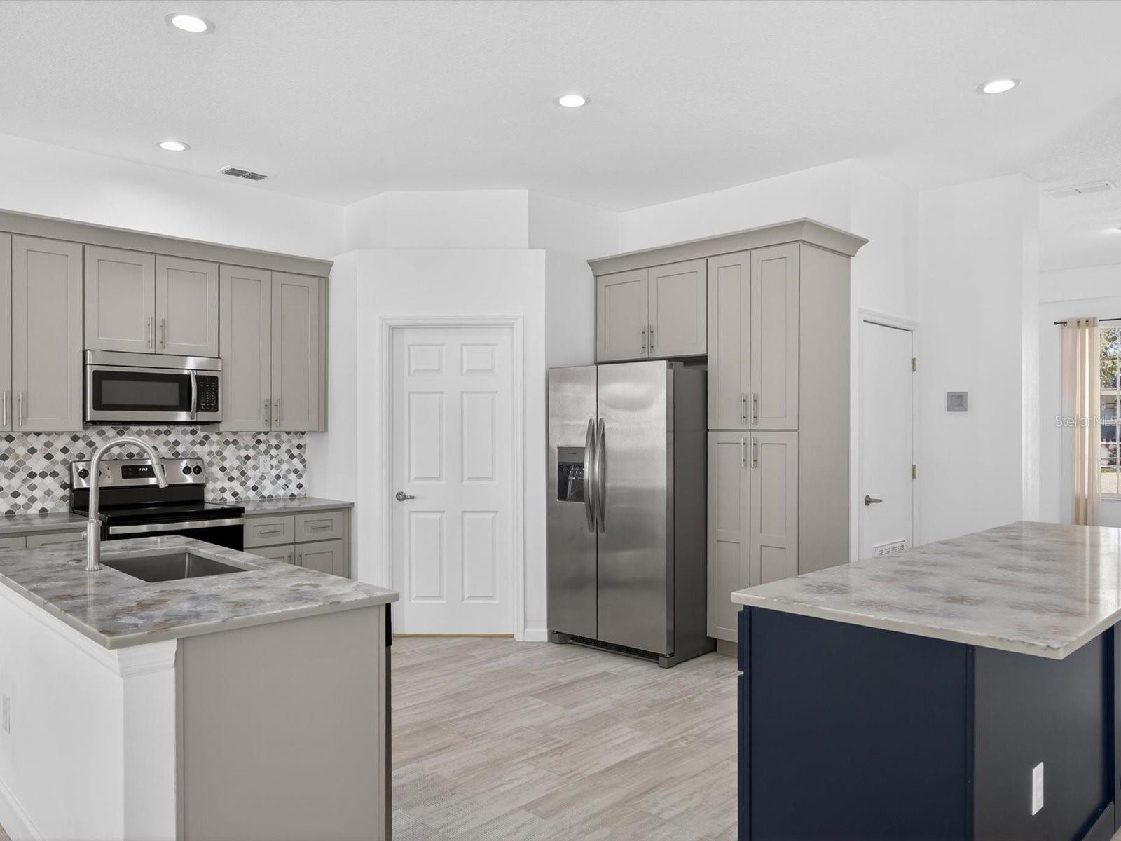 Image 5 of 47 For 411 Boxwood Drive