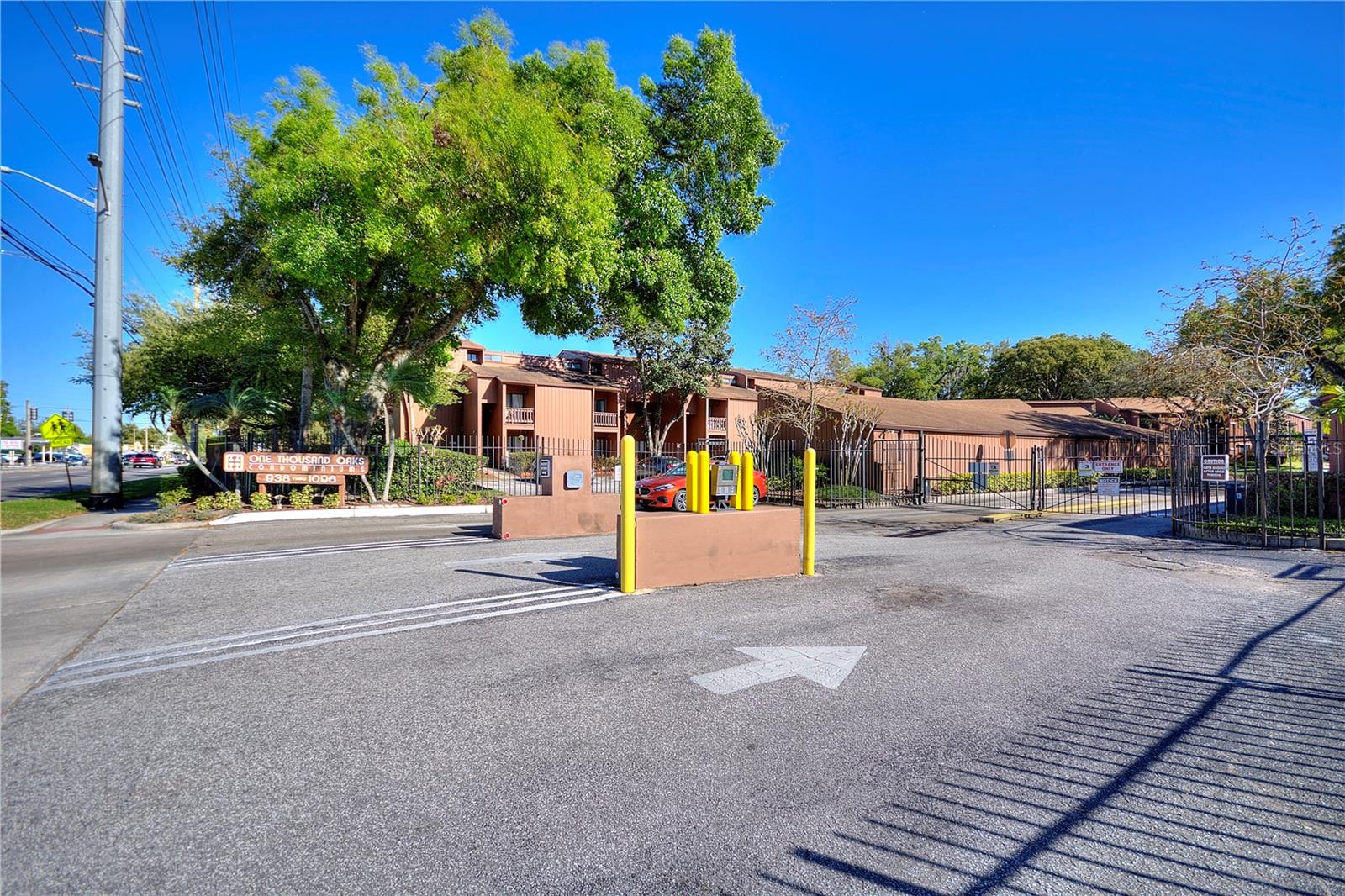 Image 26 of 28 For 974 Michigan Street 974