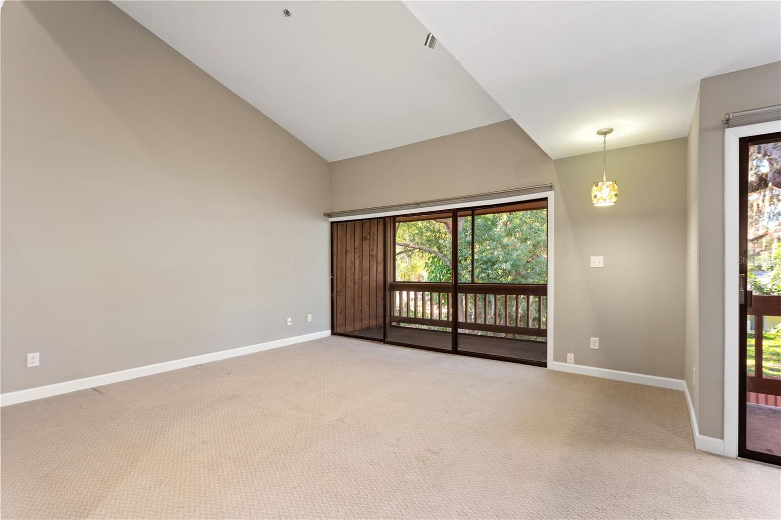 Image 9 of 28 For 974 Michigan Street 974