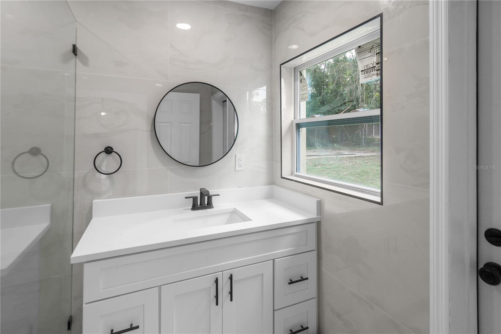 Image 20 of 33 For 2524 Blue Lake Court