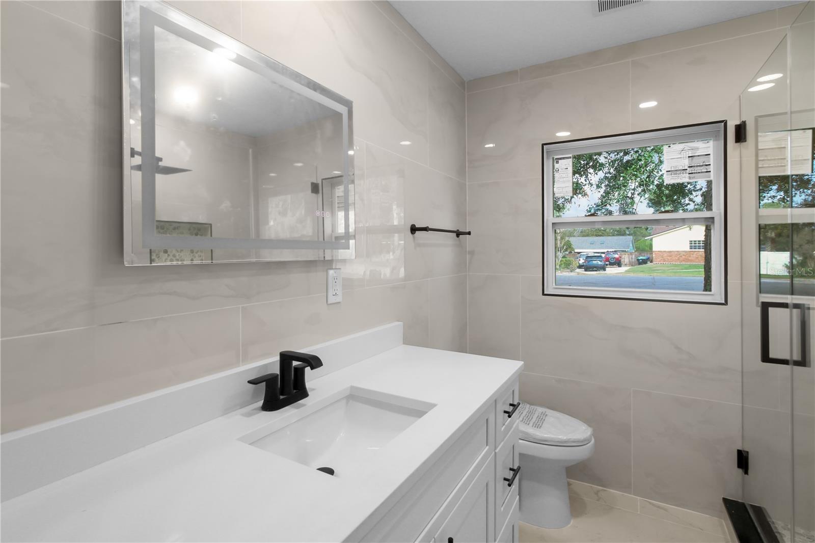 Image 24 of 33 For 2524 Blue Lake Court