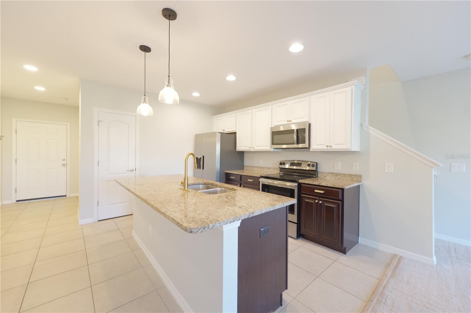 Image 3 of 24 For 600 Northern Way 906