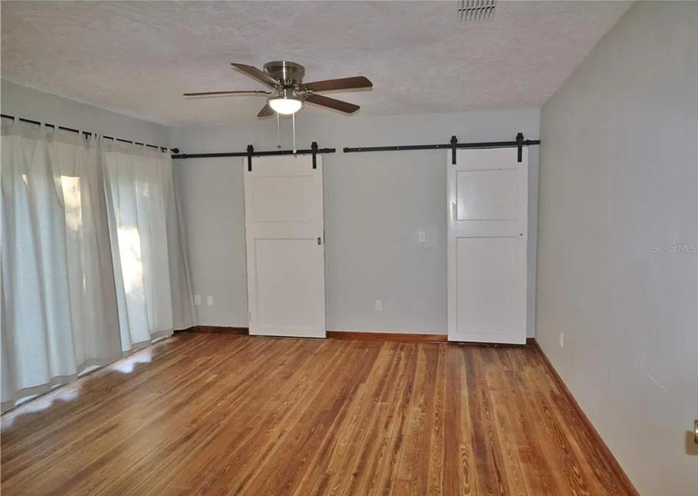 Image 10 of 18 For 4472 Fairview Avenue