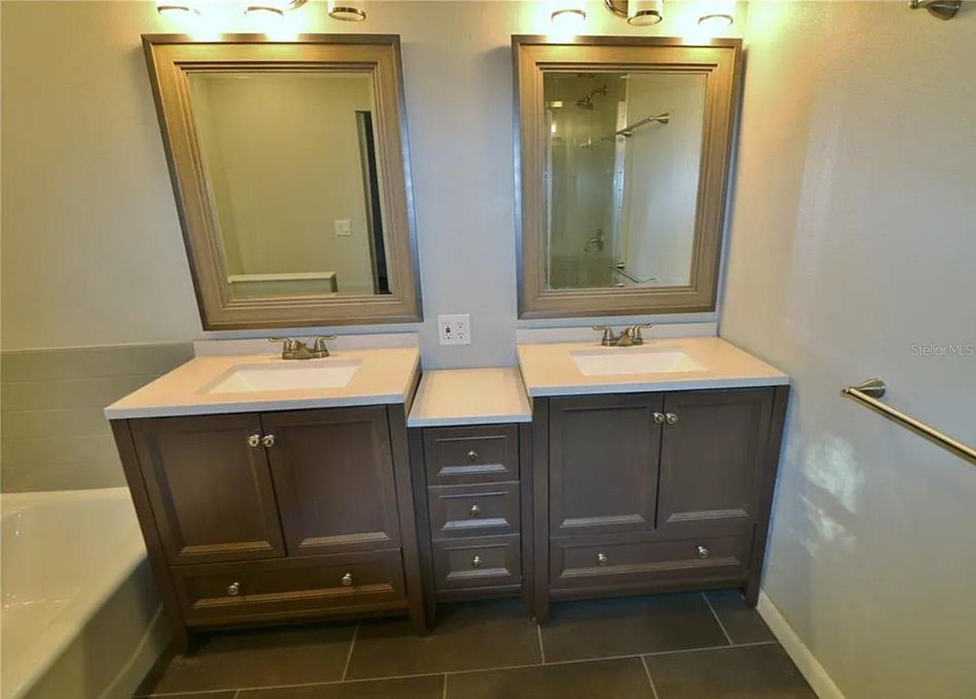 Image 12 of 18 For 4472 Fairview Avenue