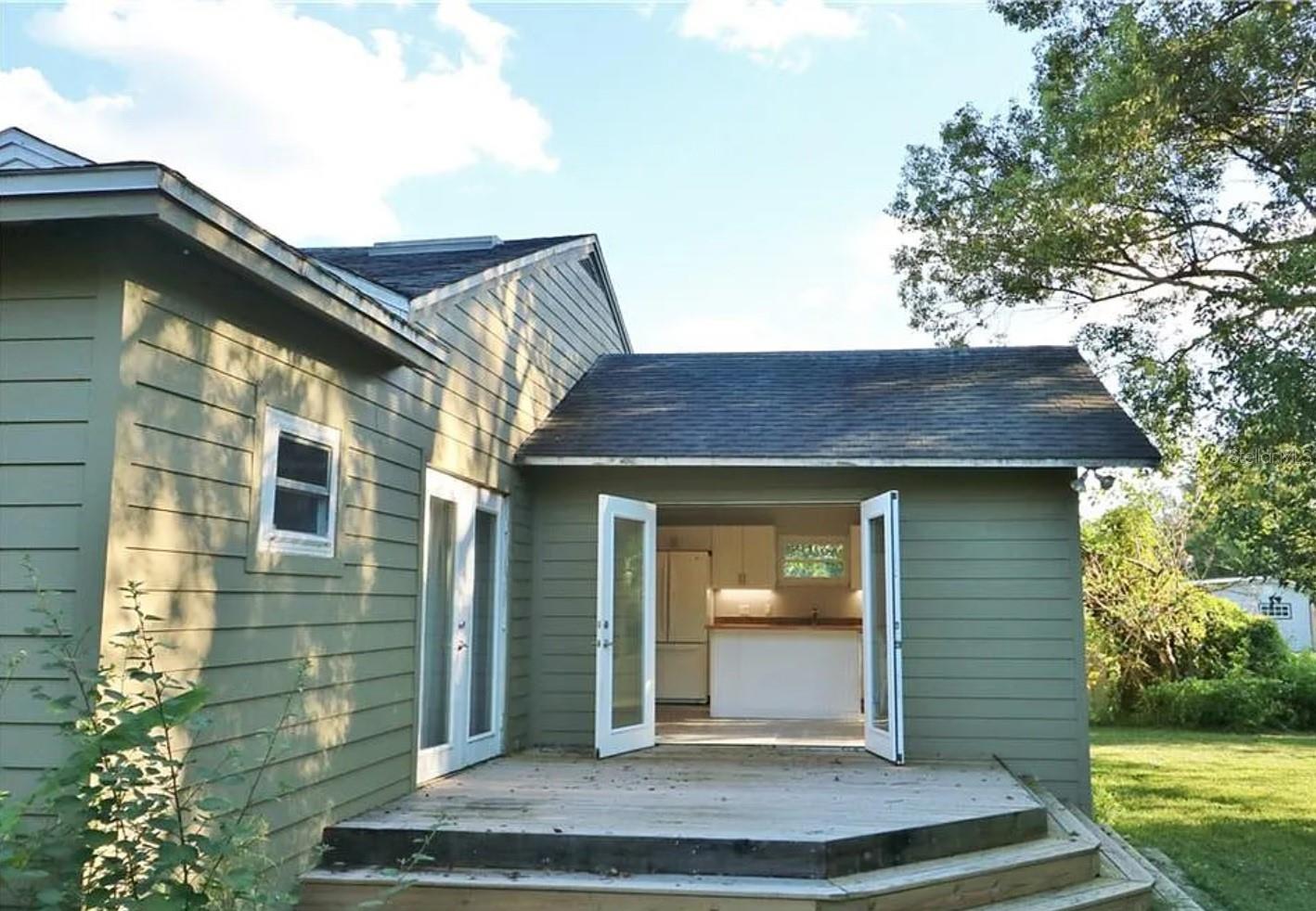 Image 17 of 18 For 4472 Fairview Avenue