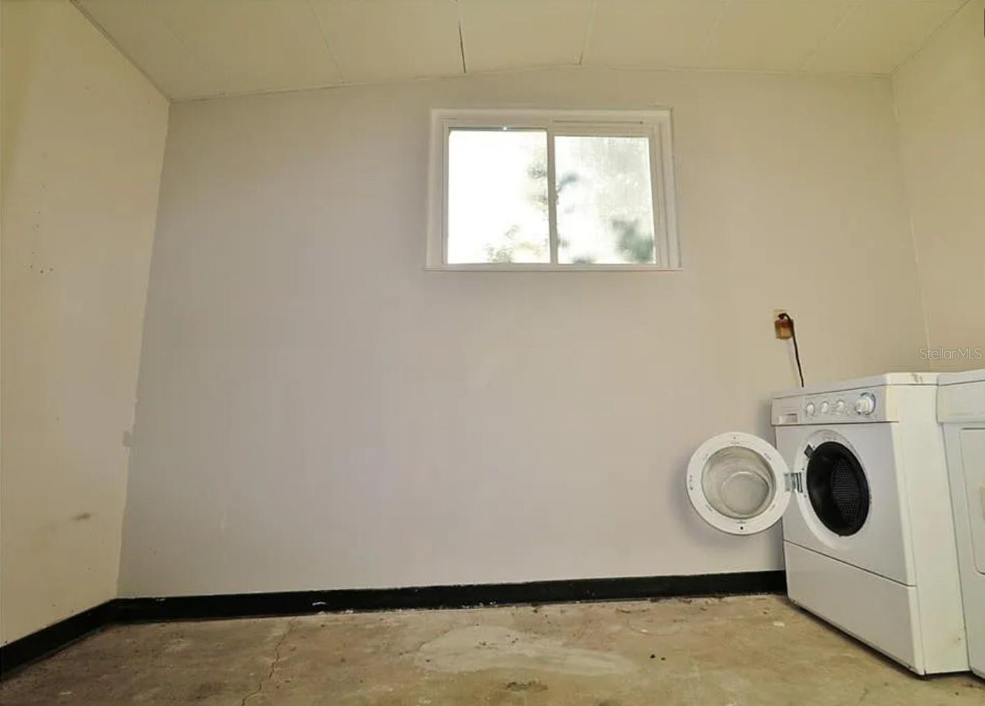 Image 18 of 18 For 4472 Fairview Avenue