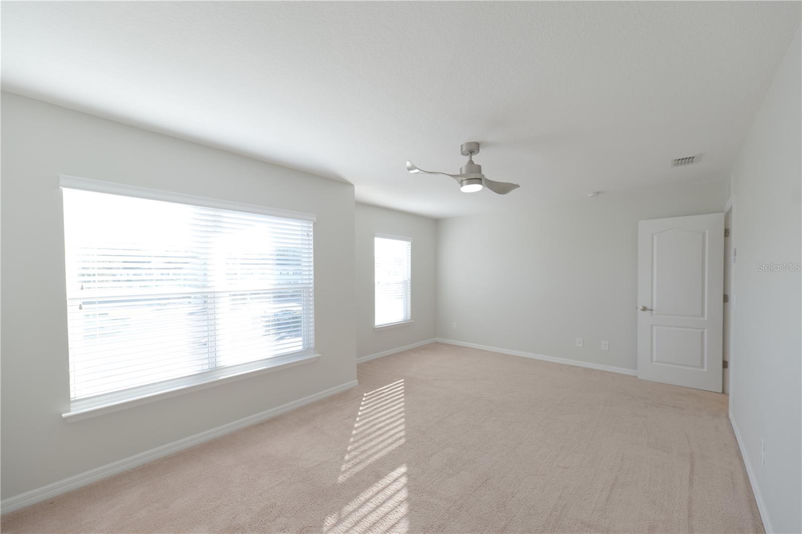 Image 16 of 24 For 600 Northern Way 906