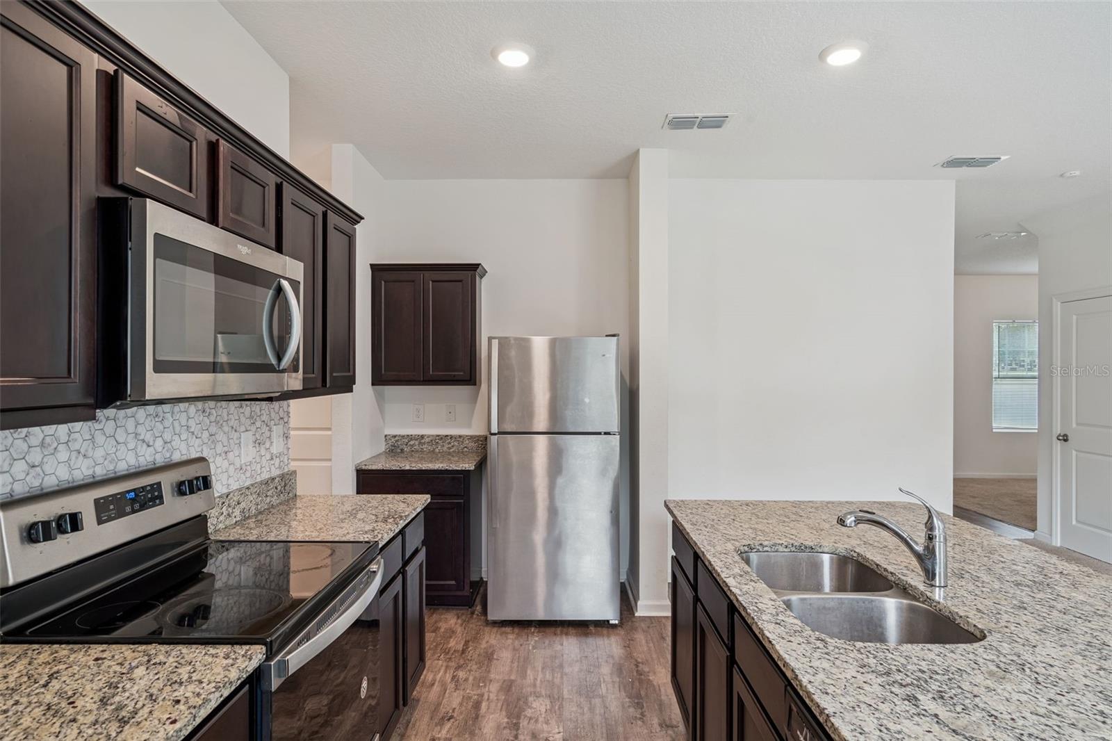 Image 10 of 32 For 16505 Cherry Landing Drive