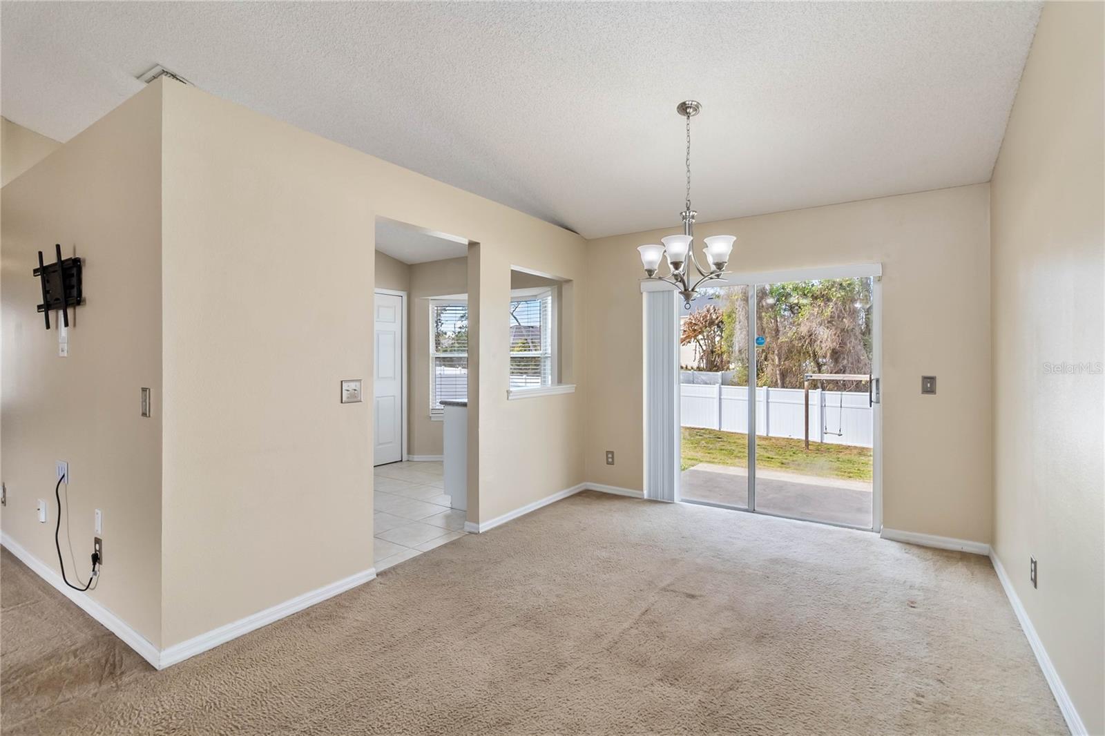 Image 8 of 35 For 1733 Mitten Terrace