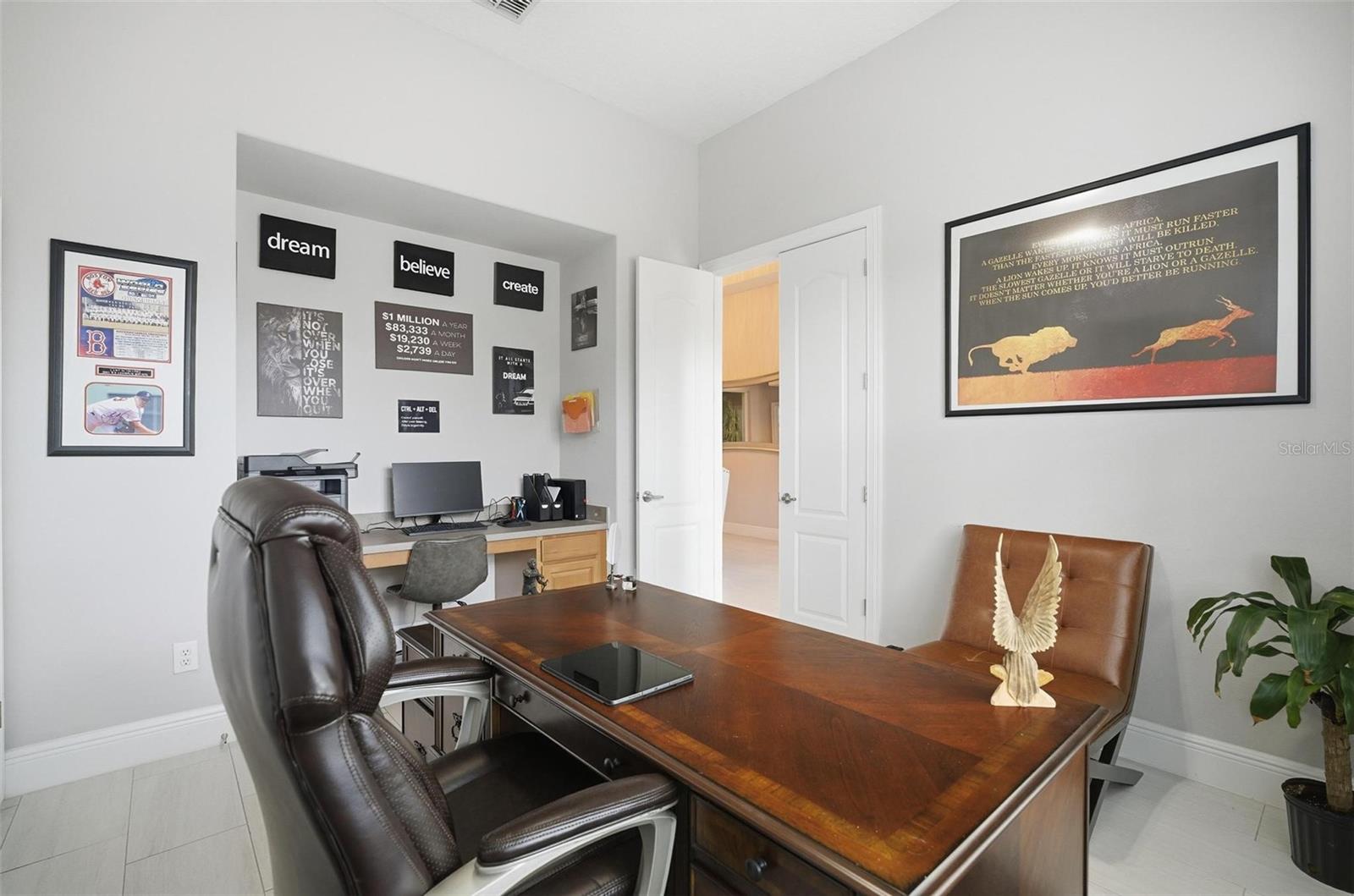 Image 24 of 96 For 2914 Lee Shore Loop