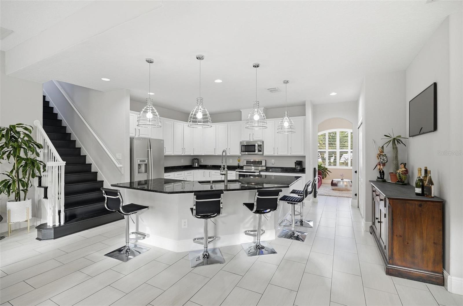 Image 31 of 96 For 2914 Lee Shore Loop