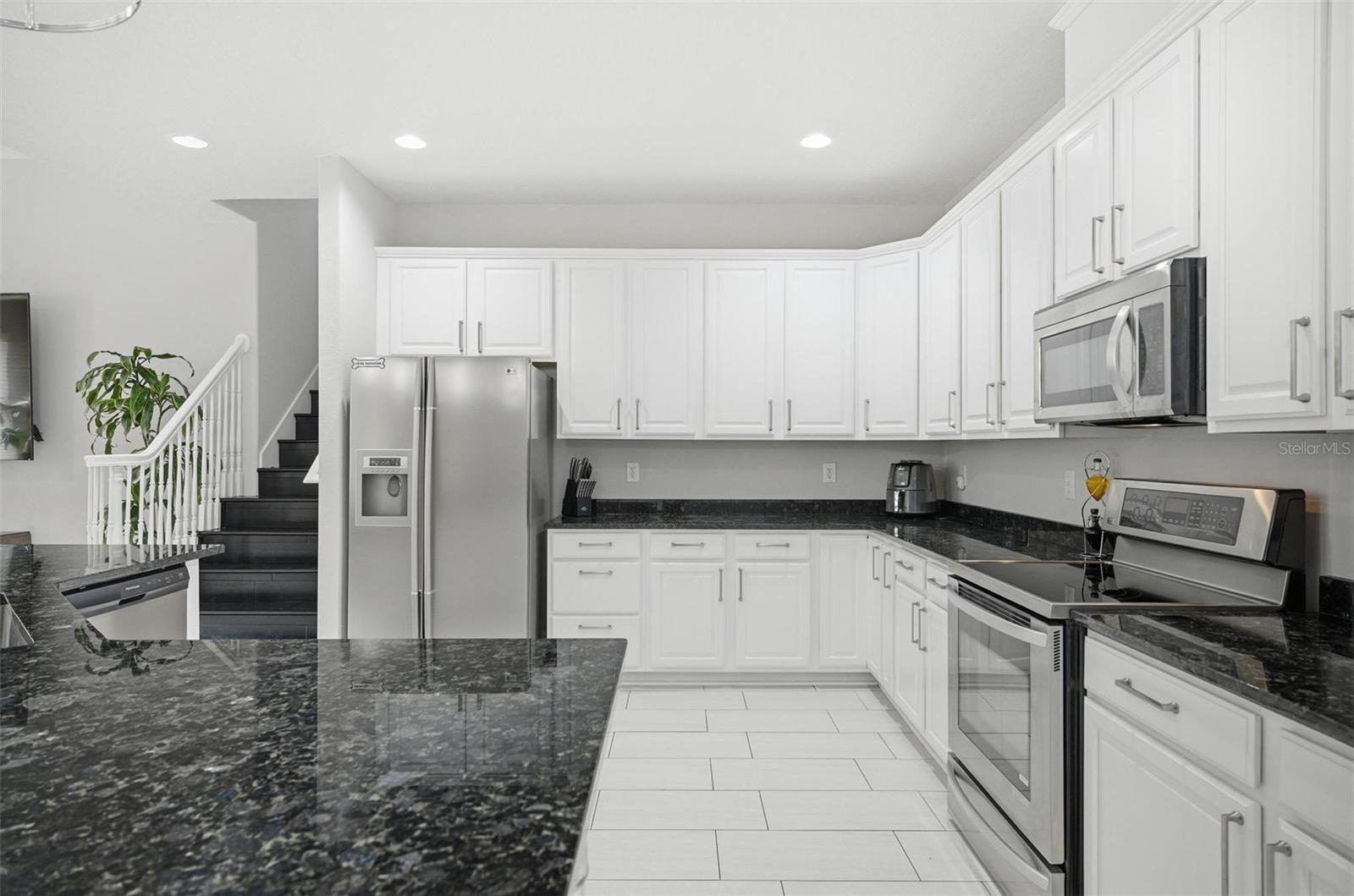 Image 33 of 96 For 2914 Lee Shore Loop