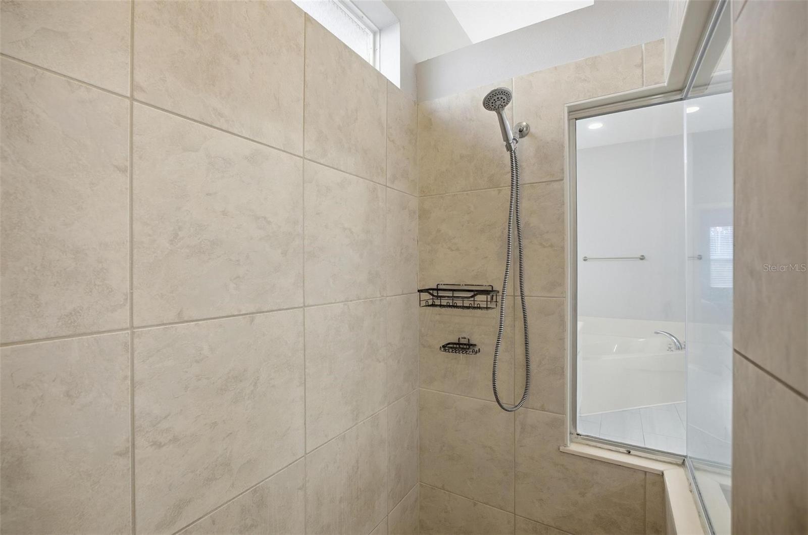 Image 54 of 96 For 2914 Lee Shore Loop