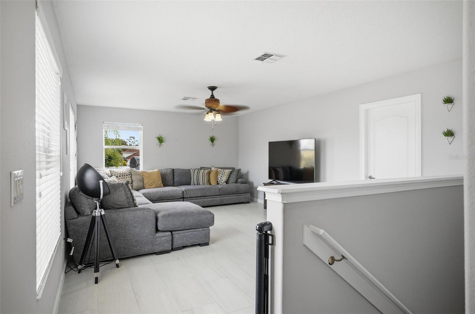 Image 67 of 96 For 2914 Lee Shore Loop