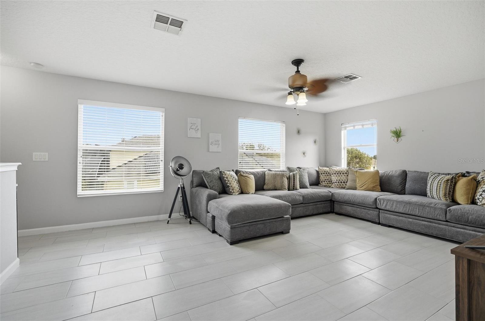 Image 68 of 96 For 2914 Lee Shore Loop