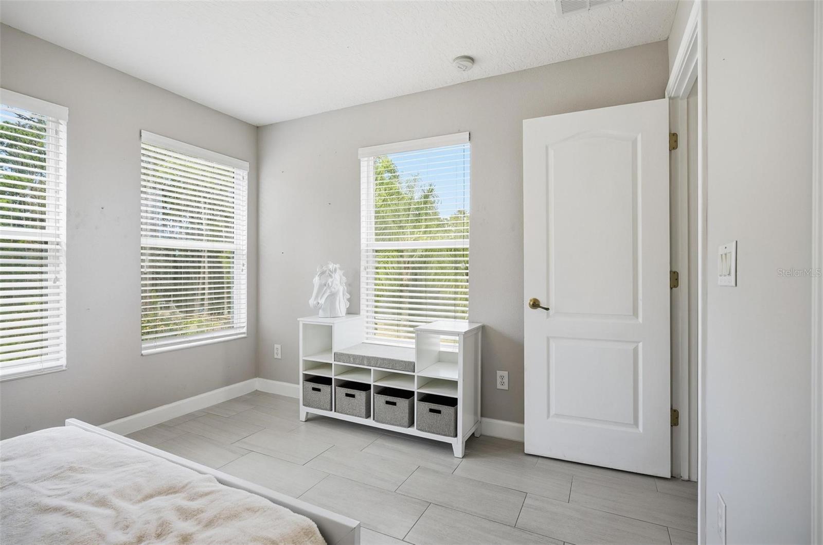 Image 75 of 96 For 2914 Lee Shore Loop