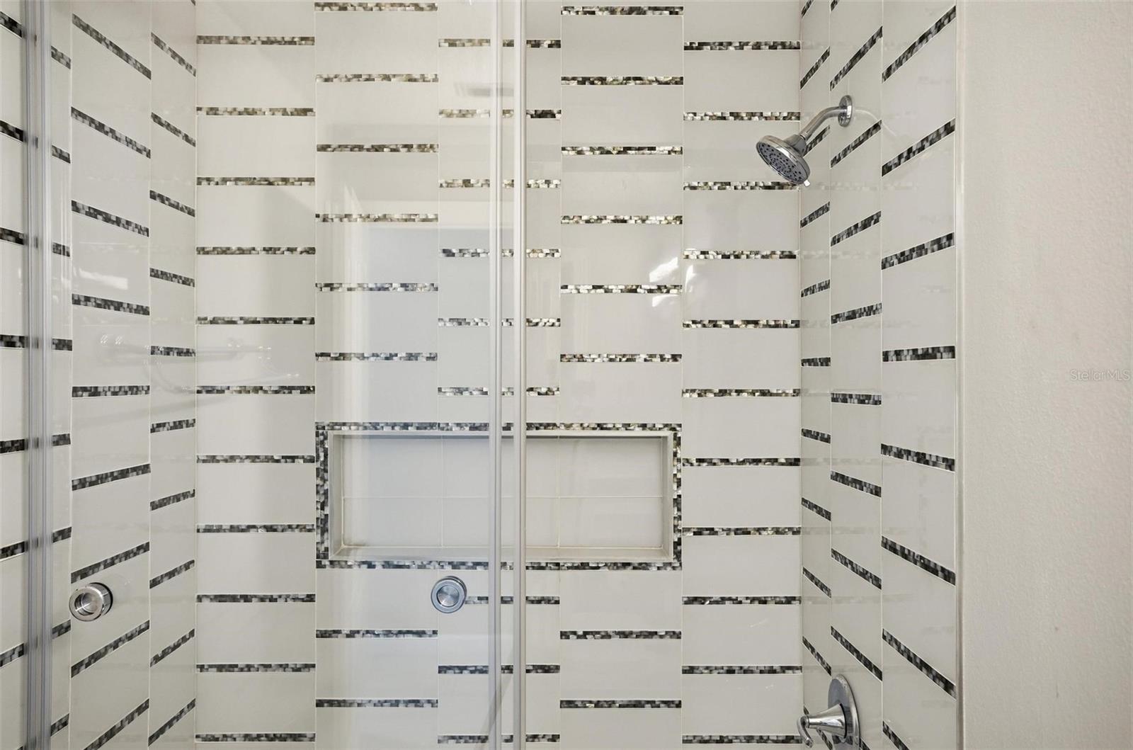 Image 80 of 96 For 2914 Lee Shore Loop