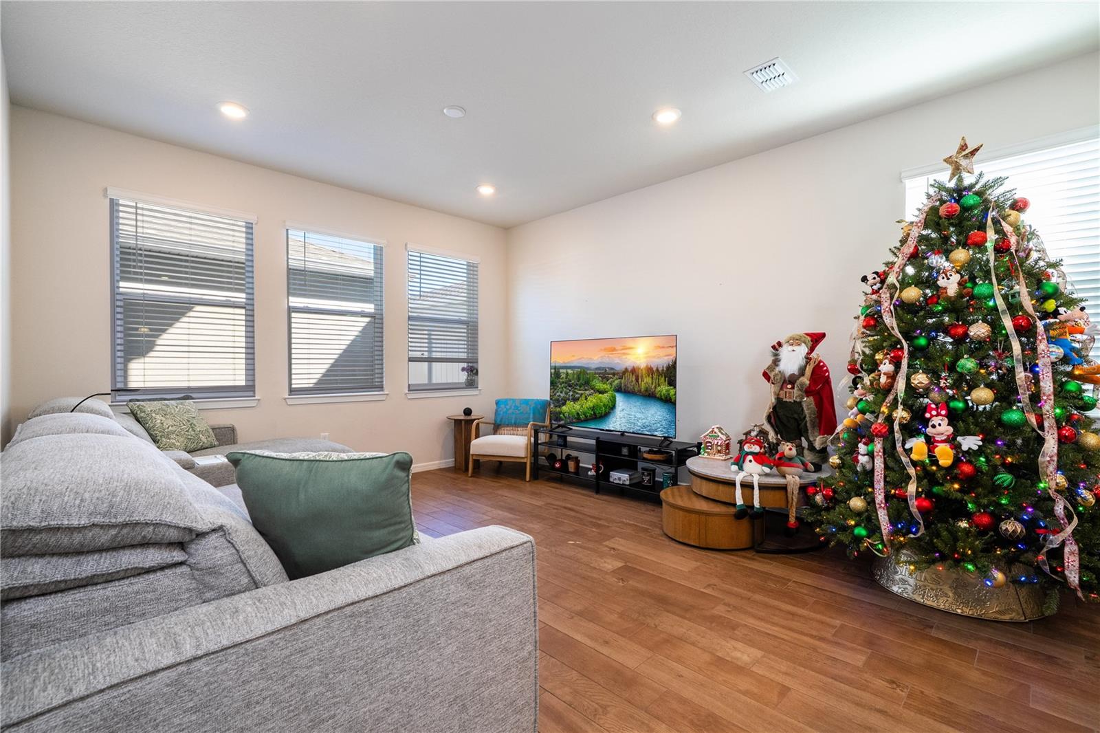 Image 22 of 71 For 14025 Kauai Drive