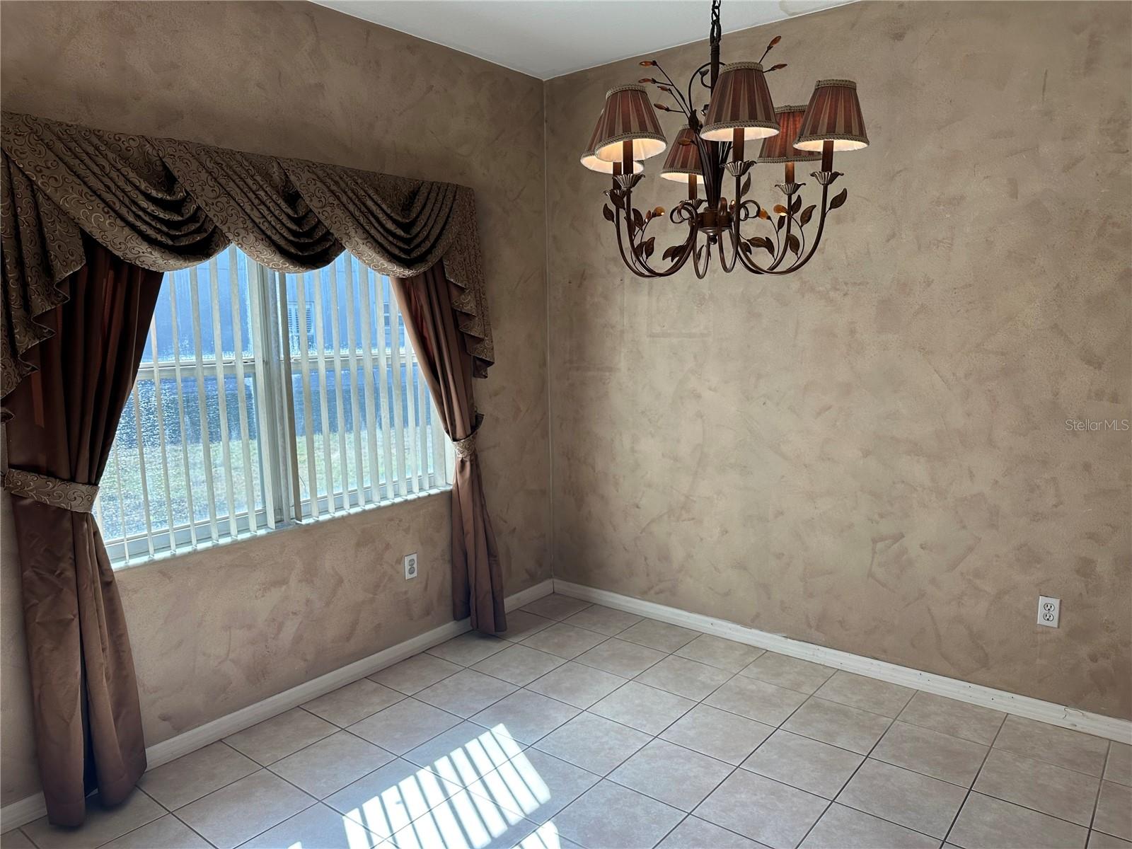 Image 12 of 46 For 4150 Vanern Way