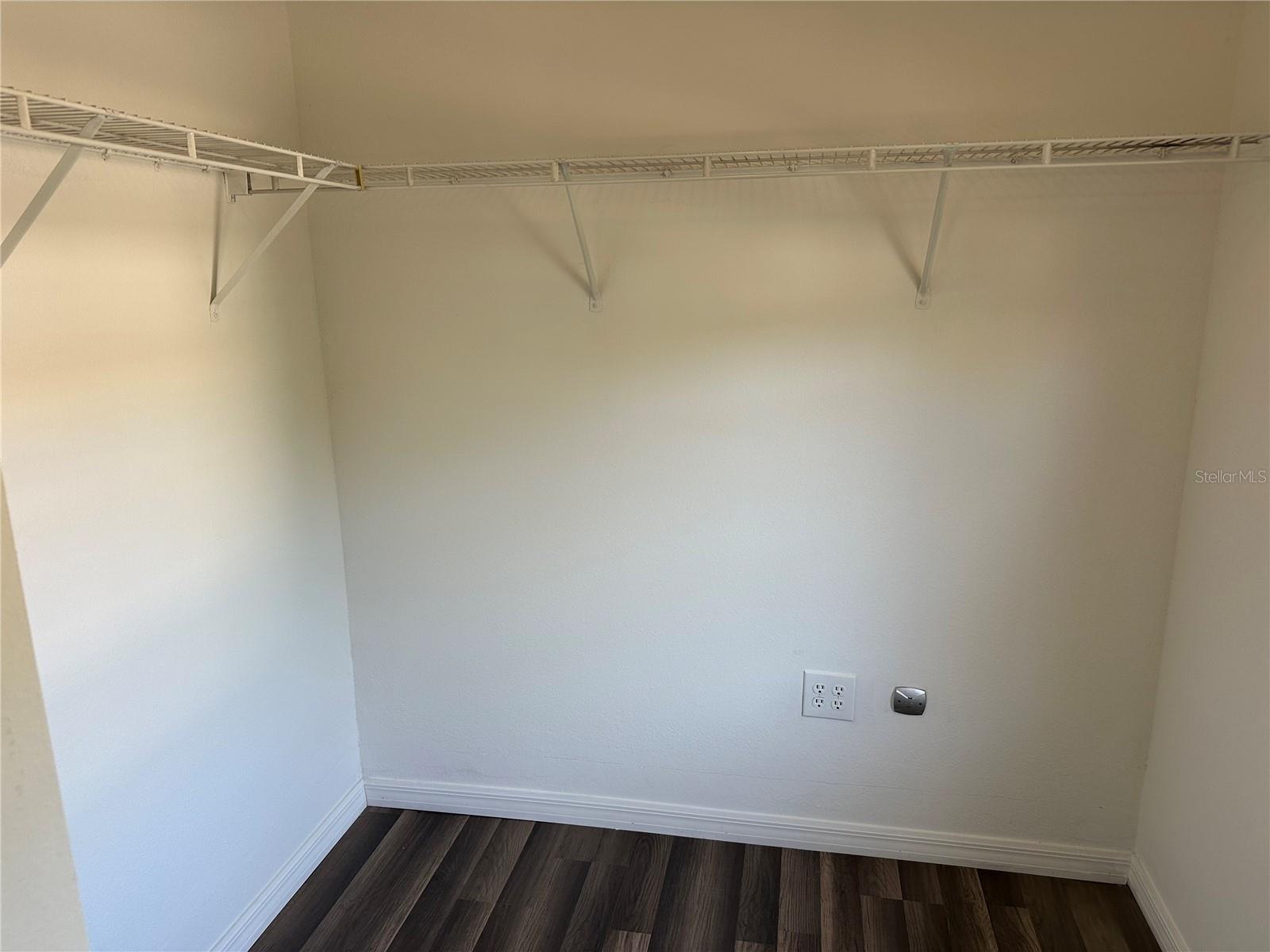 Image 24 of 46 For 4150 Vanern Way